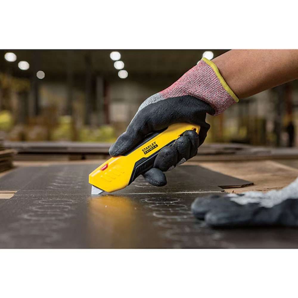 Coltello con leva di sicurezza Stanley Fatmax FMHT10369-0