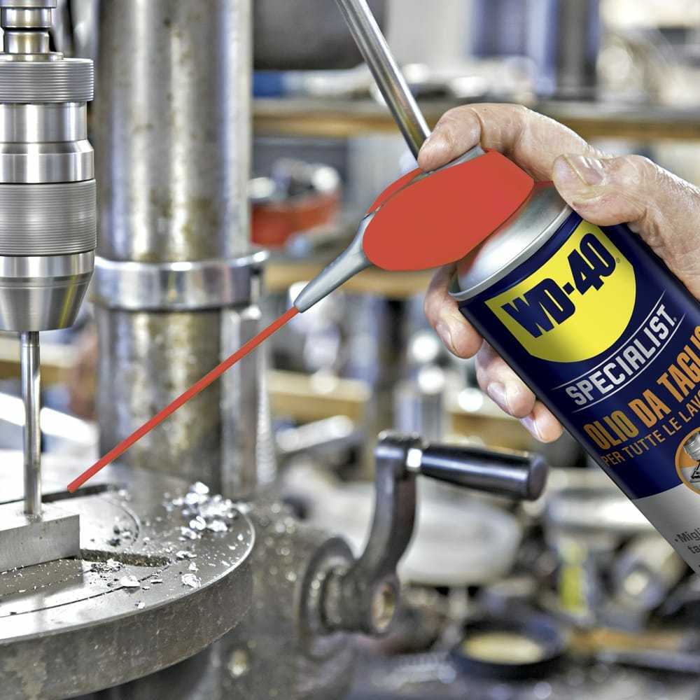 Olio da taglio WD-40 Specialist da 400 ml.